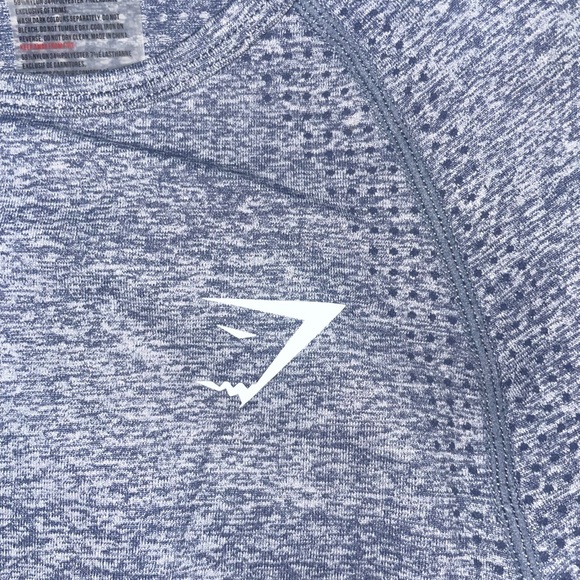 Gymshark denim blue crop top - Picture 3 of 4